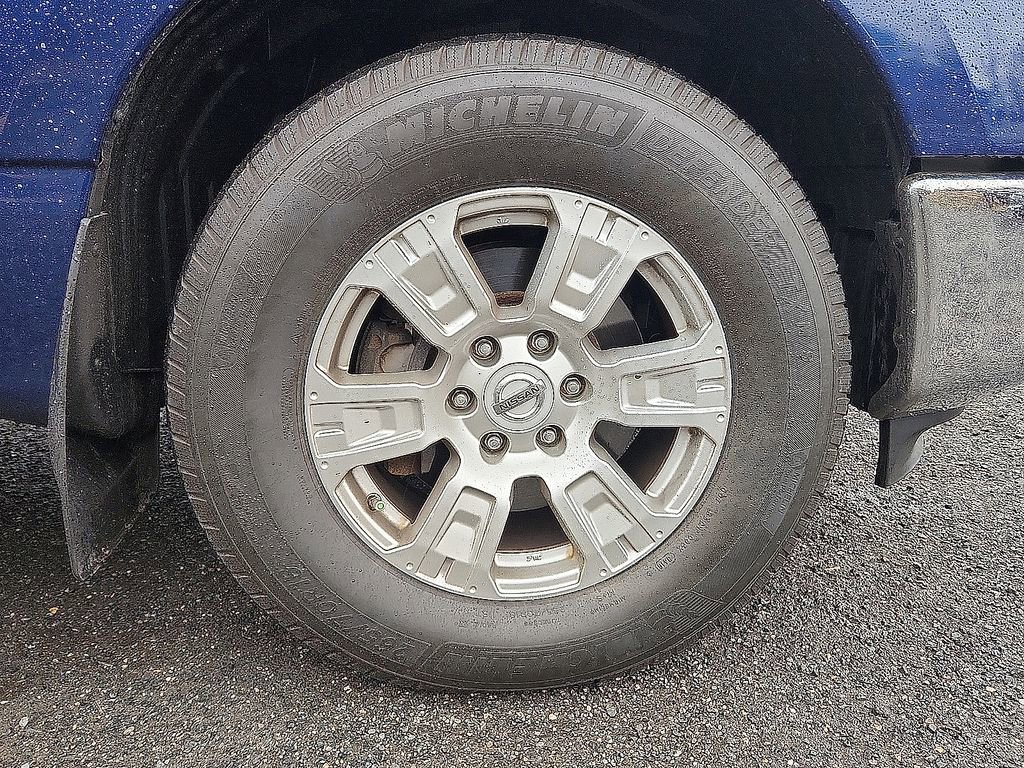 Certified 2018 Nissan Titan SV w/ SV Convenience Package image 9