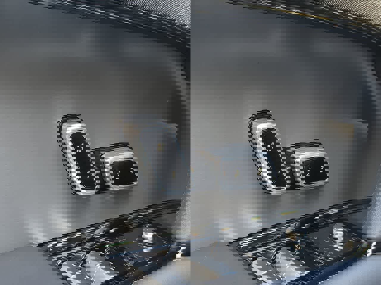 Used 2025 Land Rover Range Rover Sport SE image 18