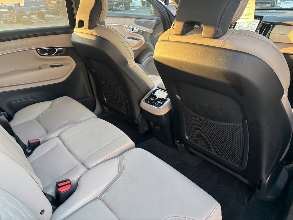 Certified 2025 Volvo XC90 B6 Plus image 46