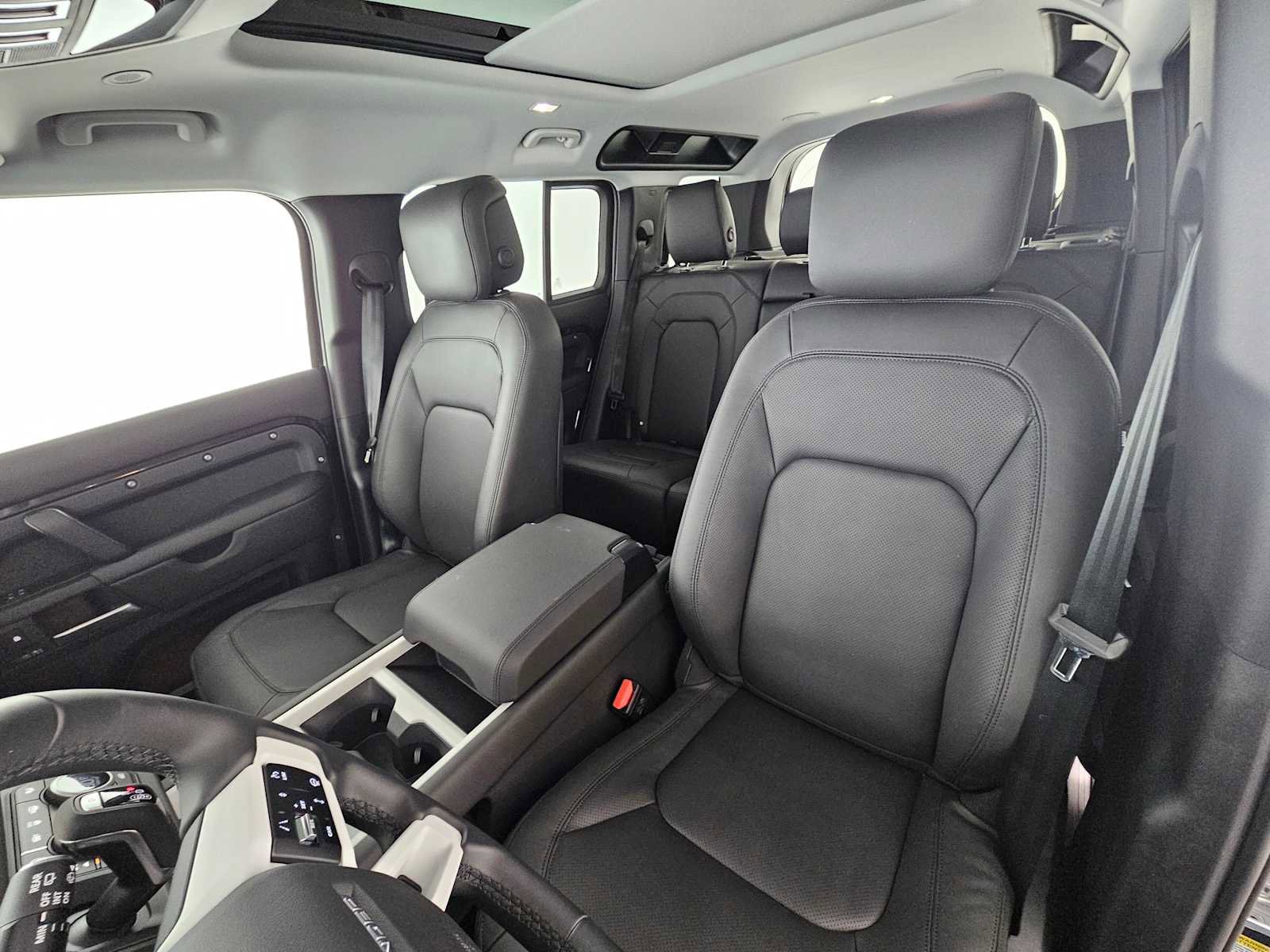 New 2025 Land Rover Defender 110 X-Dynamic SE image 20