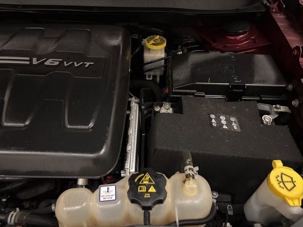 Used 2019 Jeep Cherokee Limited AWD/4WD image 27
