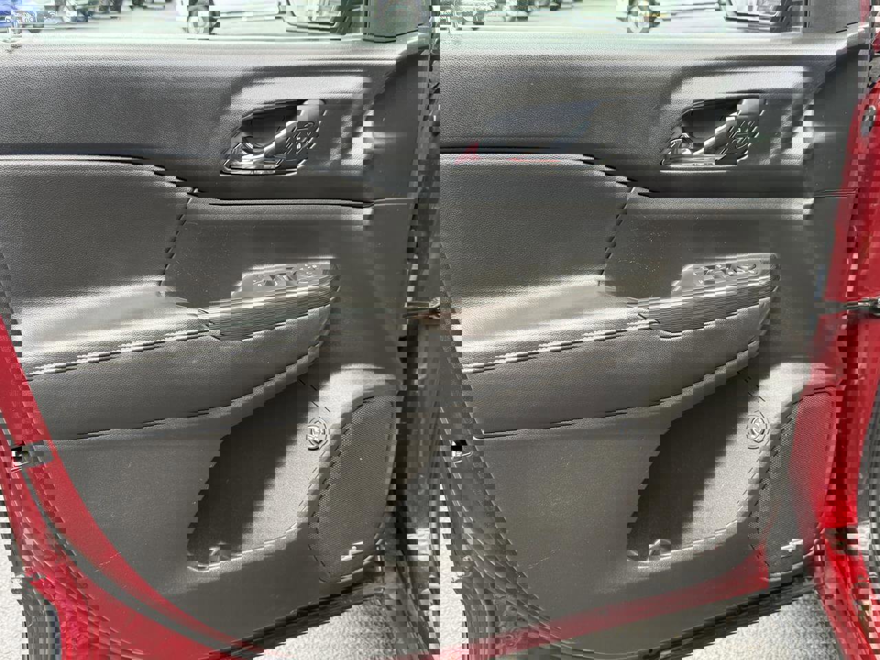 Used 2018 GMC Acadia SLT image 6