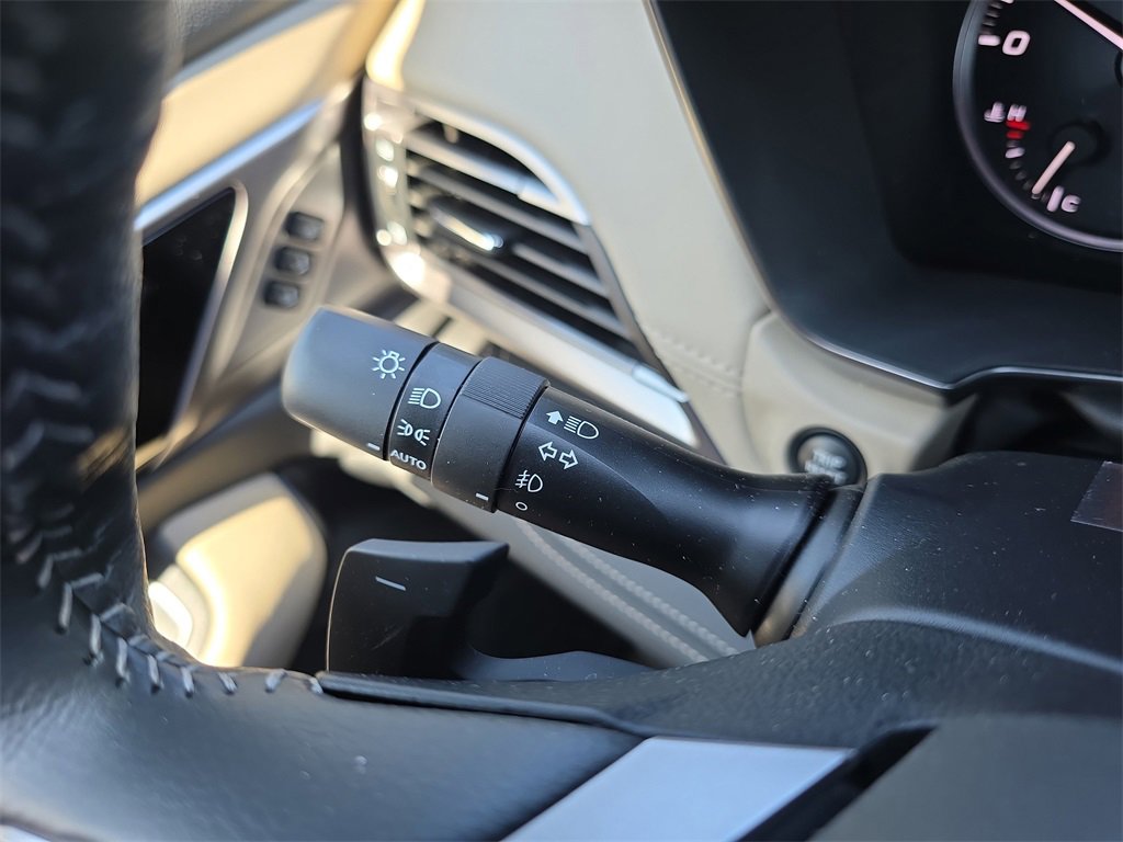 Certified 2025 Subaru Outback Limited image 23