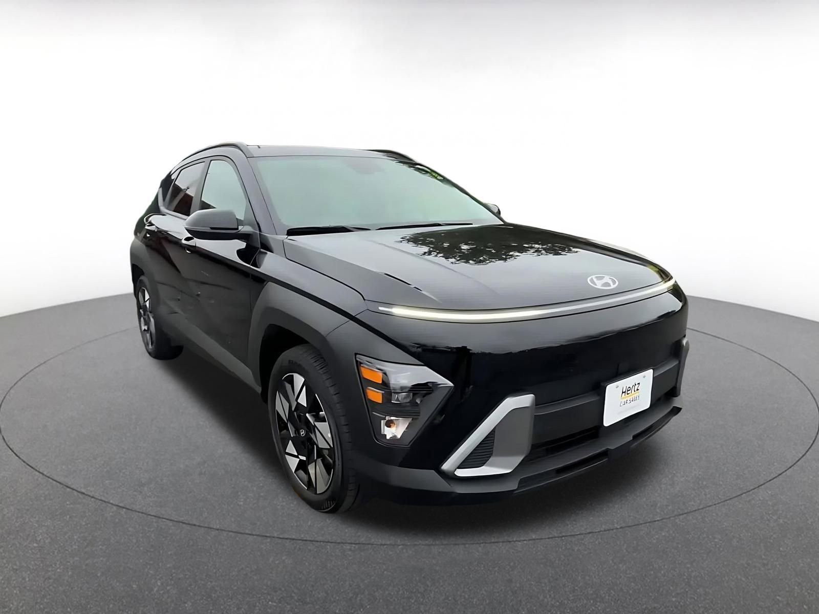 Used 2025 Hyundai Kona SEL image 3