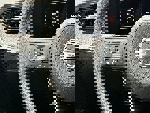 New 2025 Nissan Kicks SV image 20