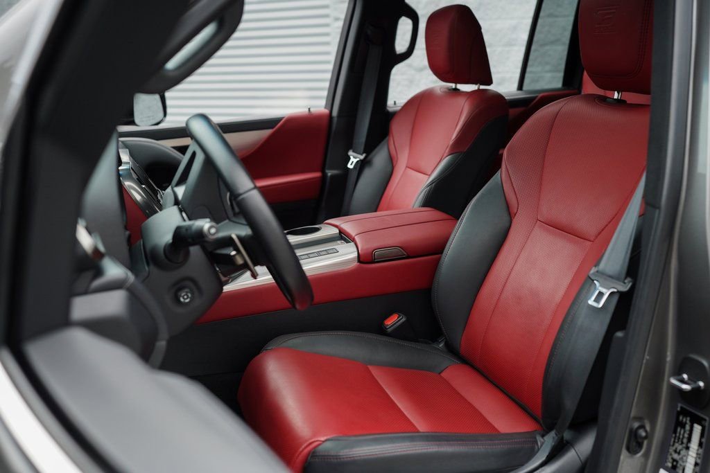 Used 2023 Lexus LX 600 F Sport w/ Accessory Package (Z1) AWD/4WD image 22