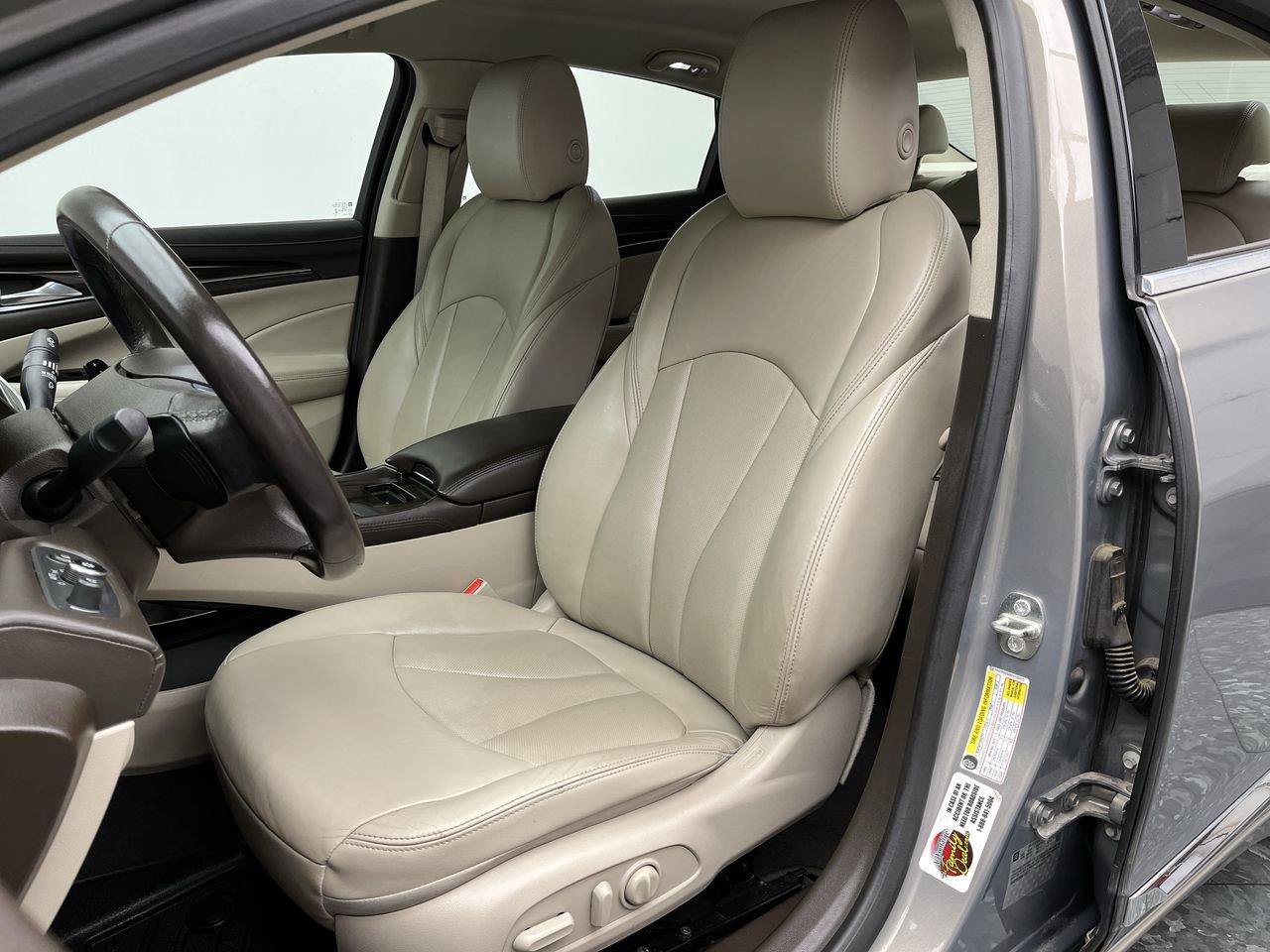 Used 2017 Buick LaCrosse Essence FWD image 8