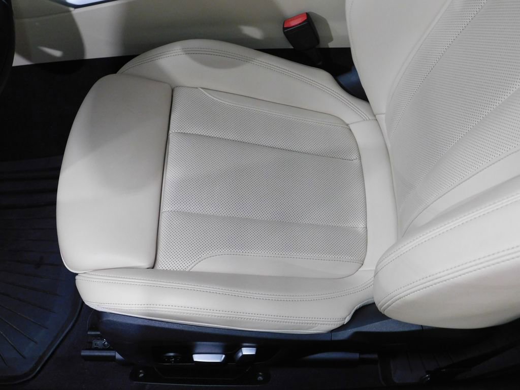 Used 2024 BMW 430i xDrive Coupe AWD/4WD image 36
