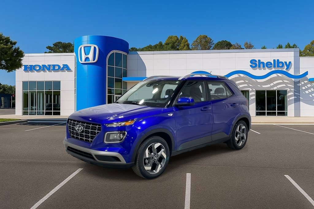 Used 2025 Hyundai Venue SEL image 4