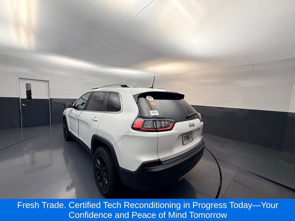 Used 2021 Jeep Cherokee Latitude Plus w/ Sun & Sound Group FWD image 3