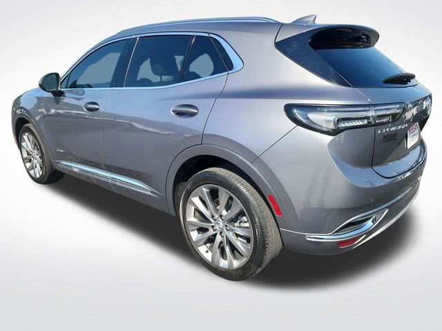 Used 2022 Buick Envision Avenir w/ Technology Package II image 3