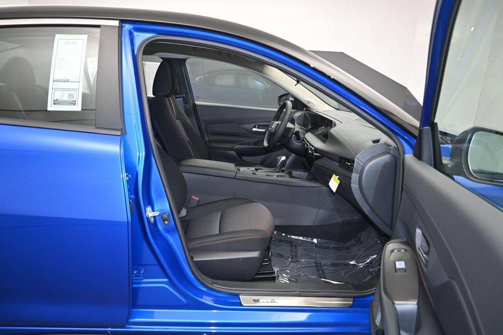 New 2026 Nissan Sentra SR w/ SR All Weather Package FWD image 26