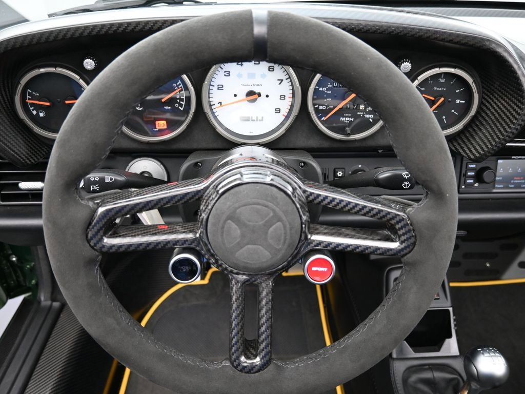 Used 1995 Porsche 911 Carrera RWD image 8