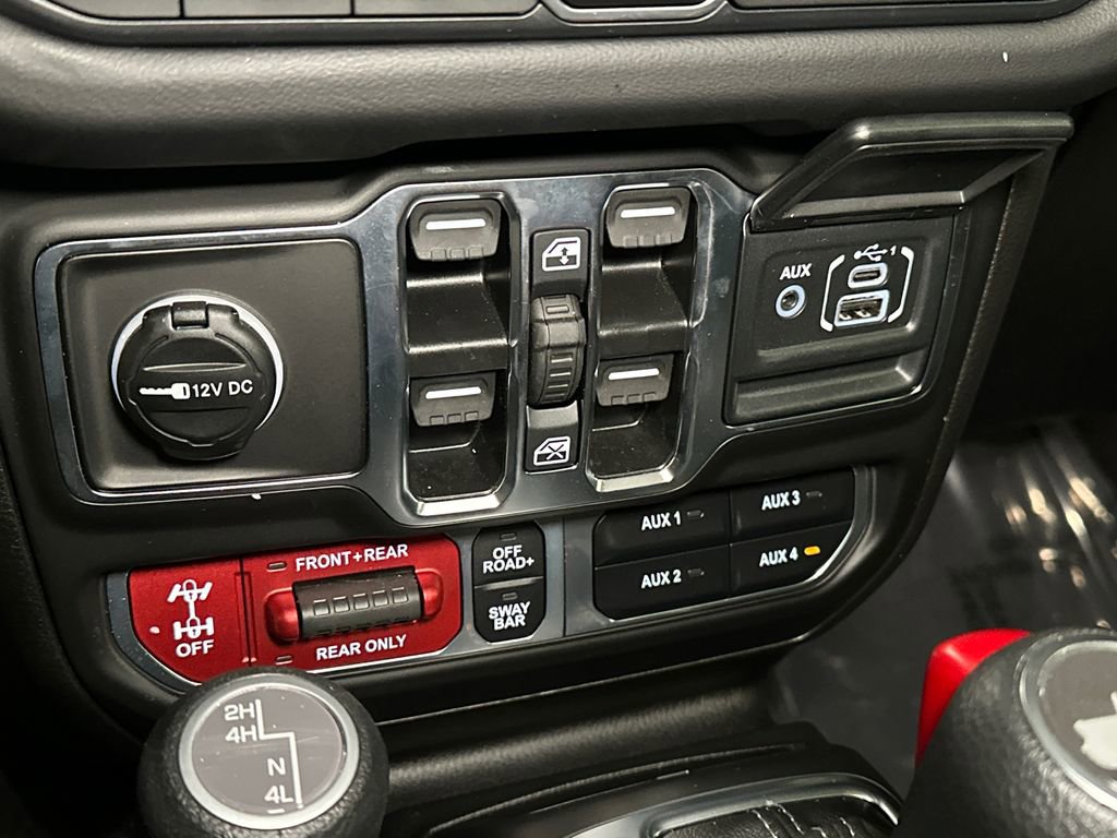 Used 2025 Jeep Wrangler Rubicon w/ Safety Group image 27