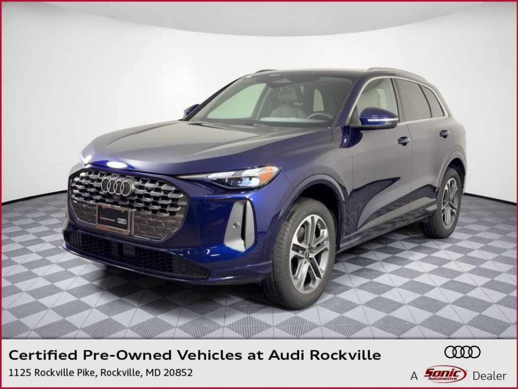 Used 2025 Audi Q5 Premium w/ Convenience Package