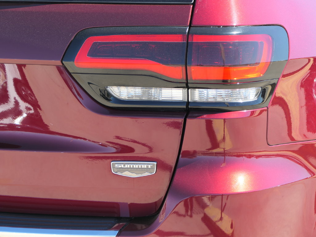 Certified 2017 Jeep Grand Cherokee Summit w/ Trailer Tow Group IV RWD image 4