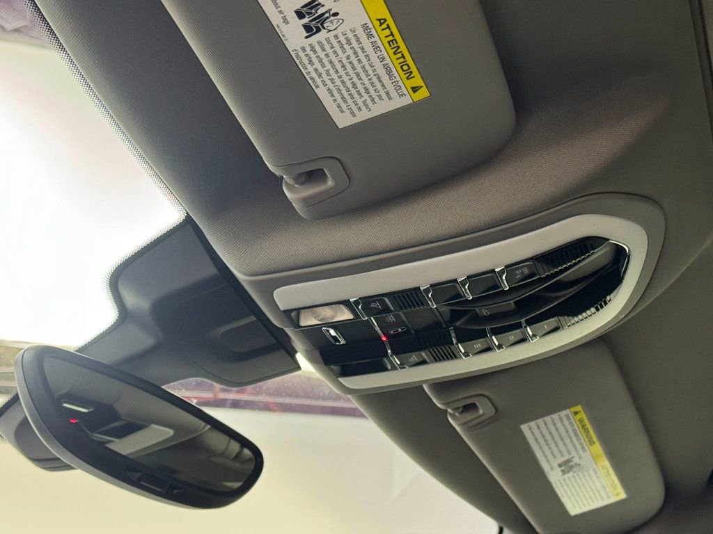 Used 2016 Porsche Panamera Edition image 53