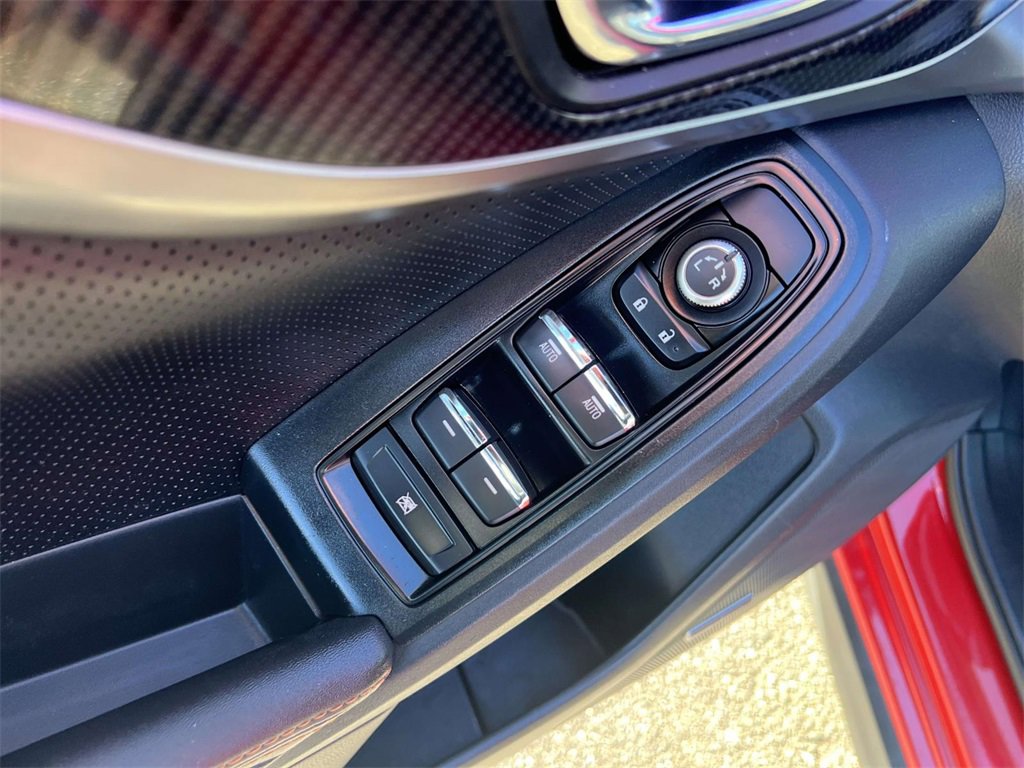 Used 2020 Subaru Crosstrek 2.0i Limited w/ Moonroof Package w/Navigation image 16