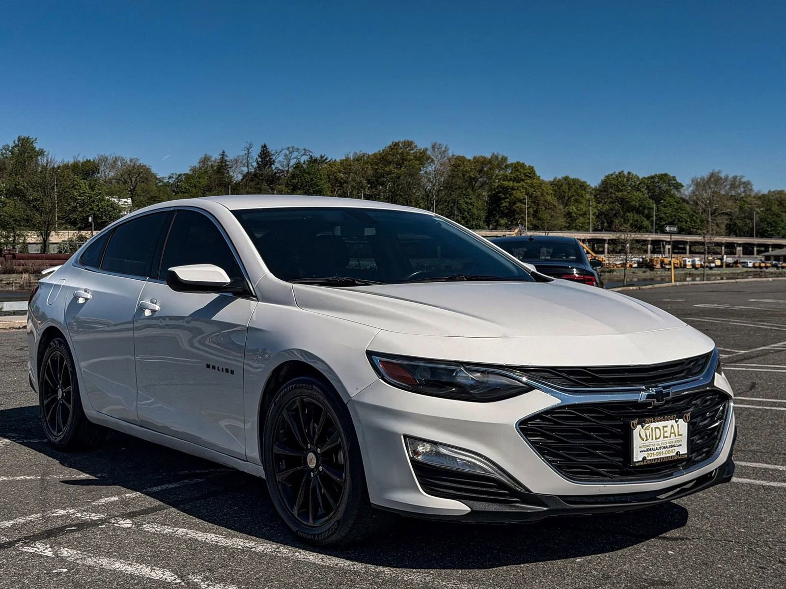 Used 2021 Chevrolet Malibu RS FWD image 10
