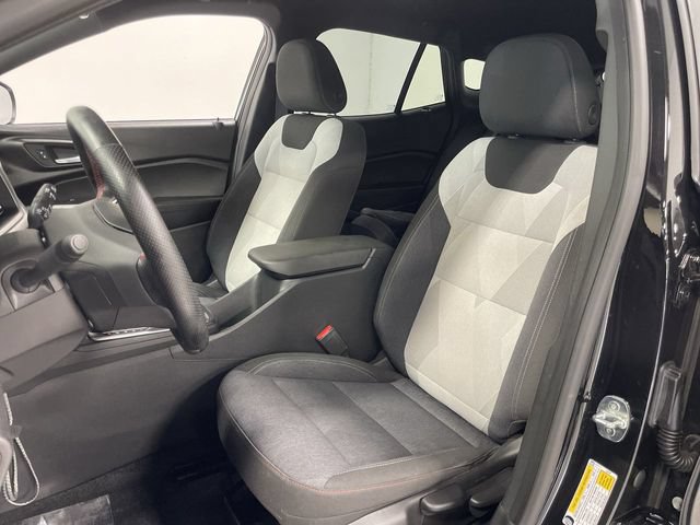 Used 2024 Chevrolet Trax RS FWD image 11