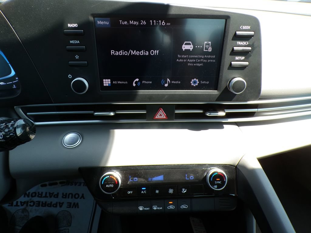 Used 2025 Hyundai Elantra Sport FWD image 23