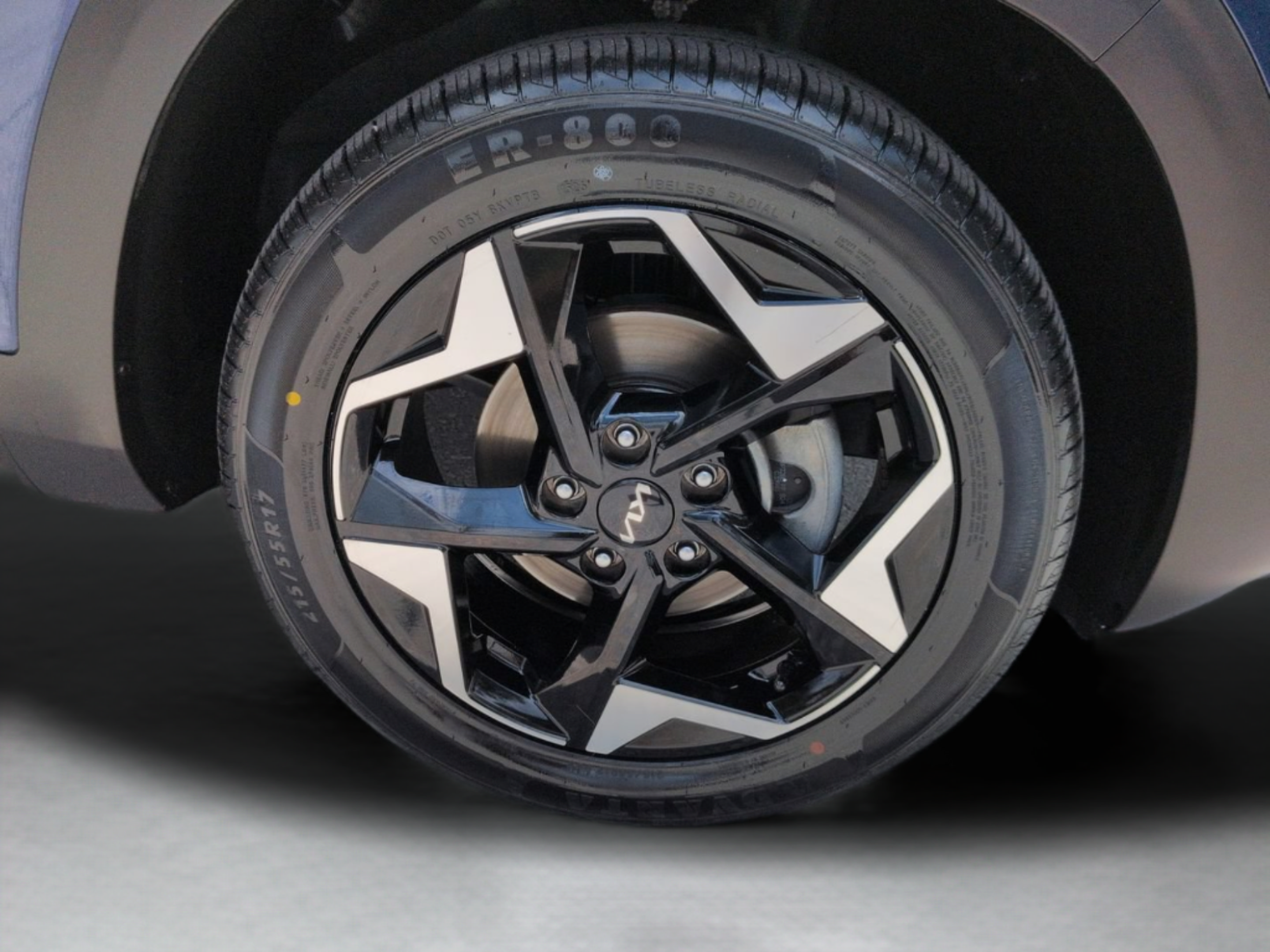 Certified 2024 Kia Seltos EX FWD image 13