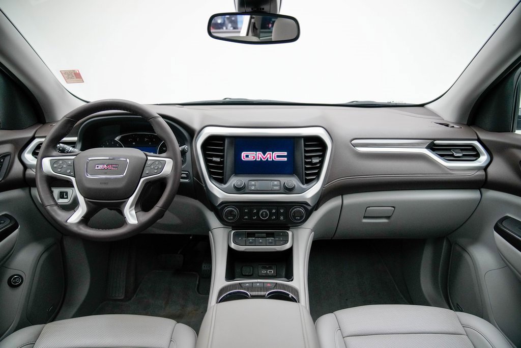 Used 2023 GMC Acadia SLT w/ Preferred Package image 27