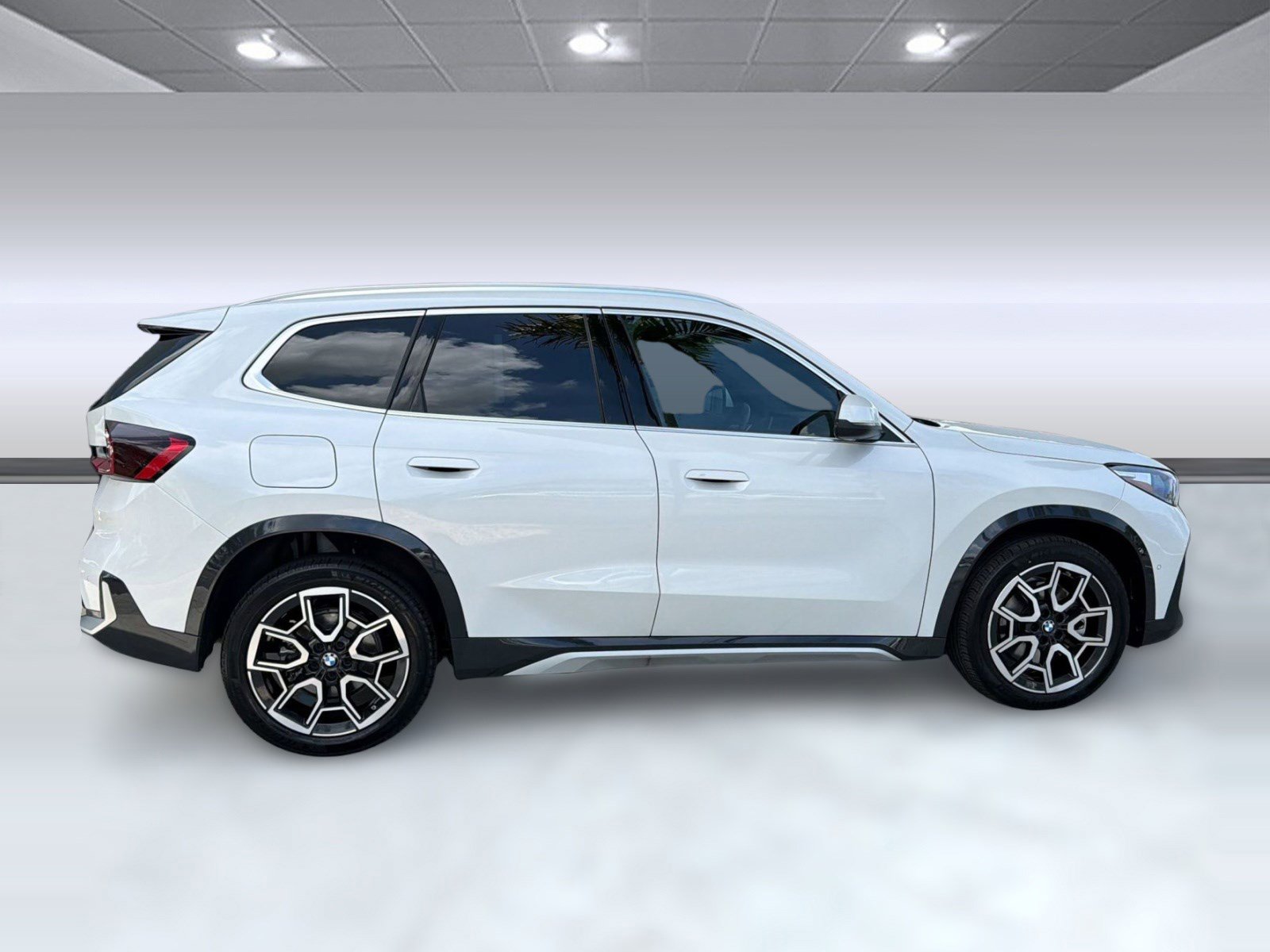 Used 2026 BMW X1 xDrive28i w/ Convenience Package AWD/4WD image 8