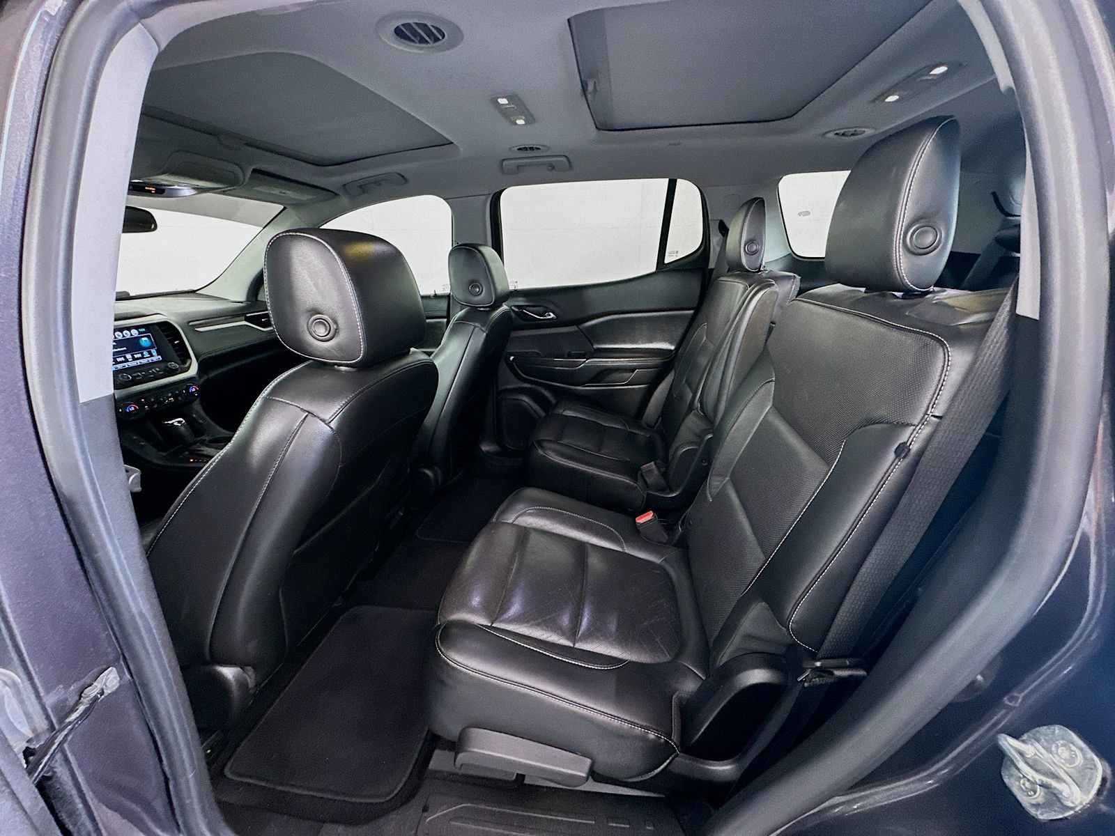 Used 2019 GMC Acadia SLT FWD image 26