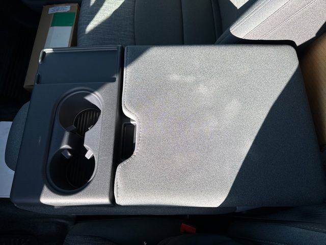 Used 2024 Ford F550 4x4 Regular Cab Super Duty w/ XLT Value Package image 20