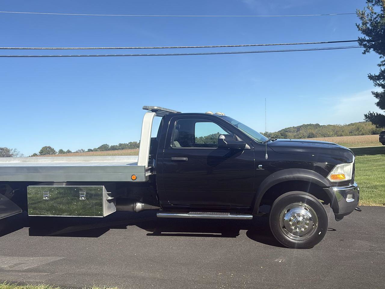 Used 2012 RAM 5500 SLT RWD image 5
