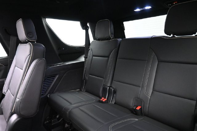 Used 2021 Chevrolet Tahoe Premier w/ Premium Package AWD/4WD image 21