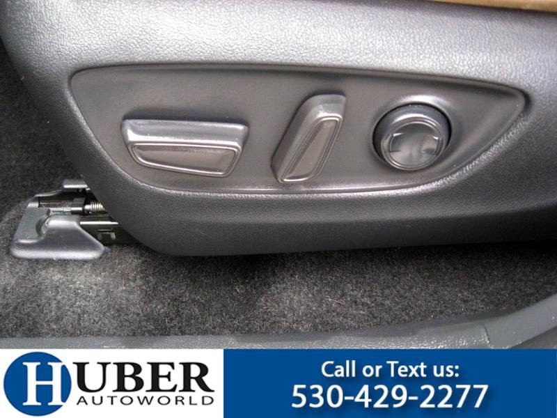 Used 2021 Toyota RAV4 XLE w/ Convenience Package image 11