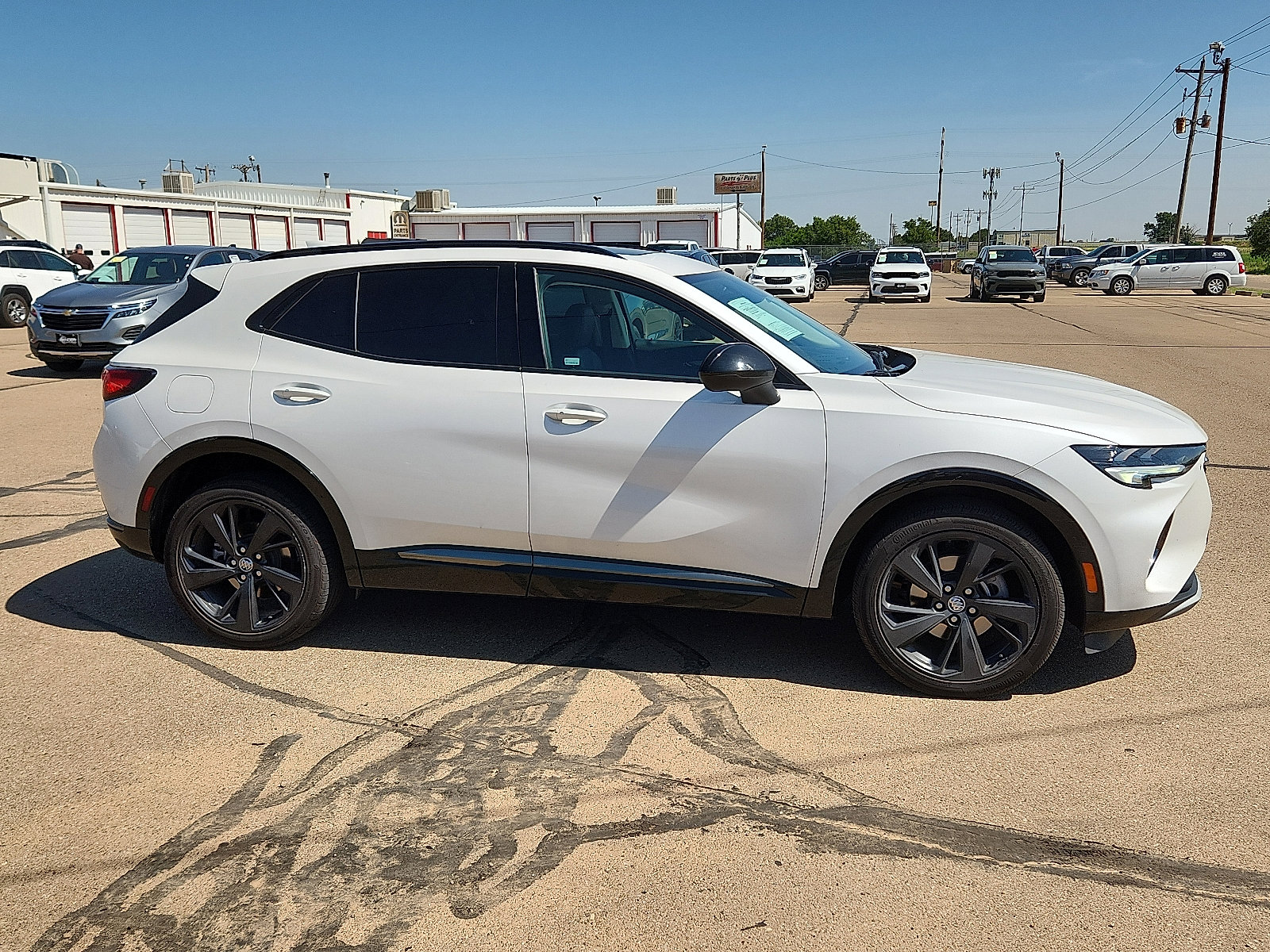 Used 2023 Buick Envision Essence w/ Sport Touring Package FWD image 5