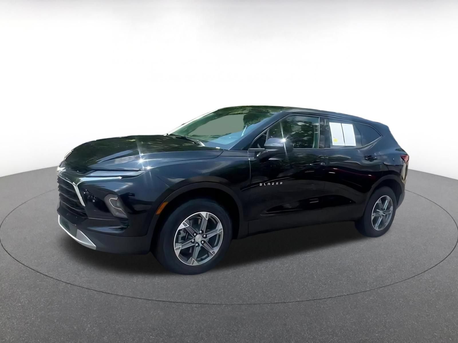 Used 2026 Chevrolet Blazer LT FWD image 7