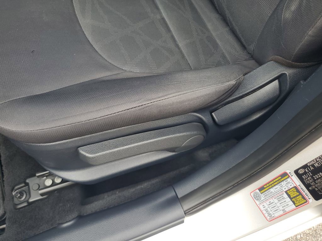 Used 2013 Kia Rio LX w/ PWR Pkg FWD image 16