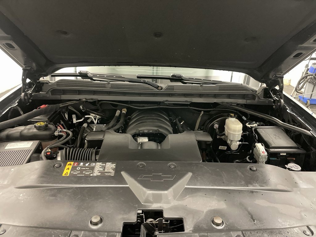 Used 2019 Chevrolet Silverado 1500 LT w/ All Star Edition image 21