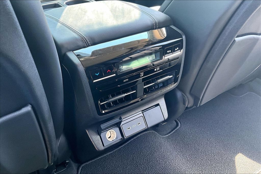 Certified 2026 Acura MDX w/ Technology Package FWD image 28