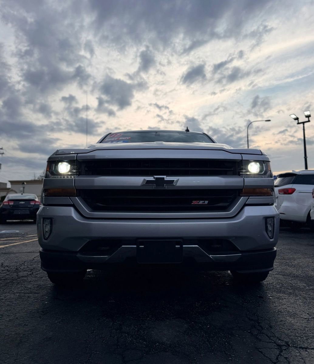 Used 2017 Chevrolet Silverado 1500 LT w/ All Star Edition image 2