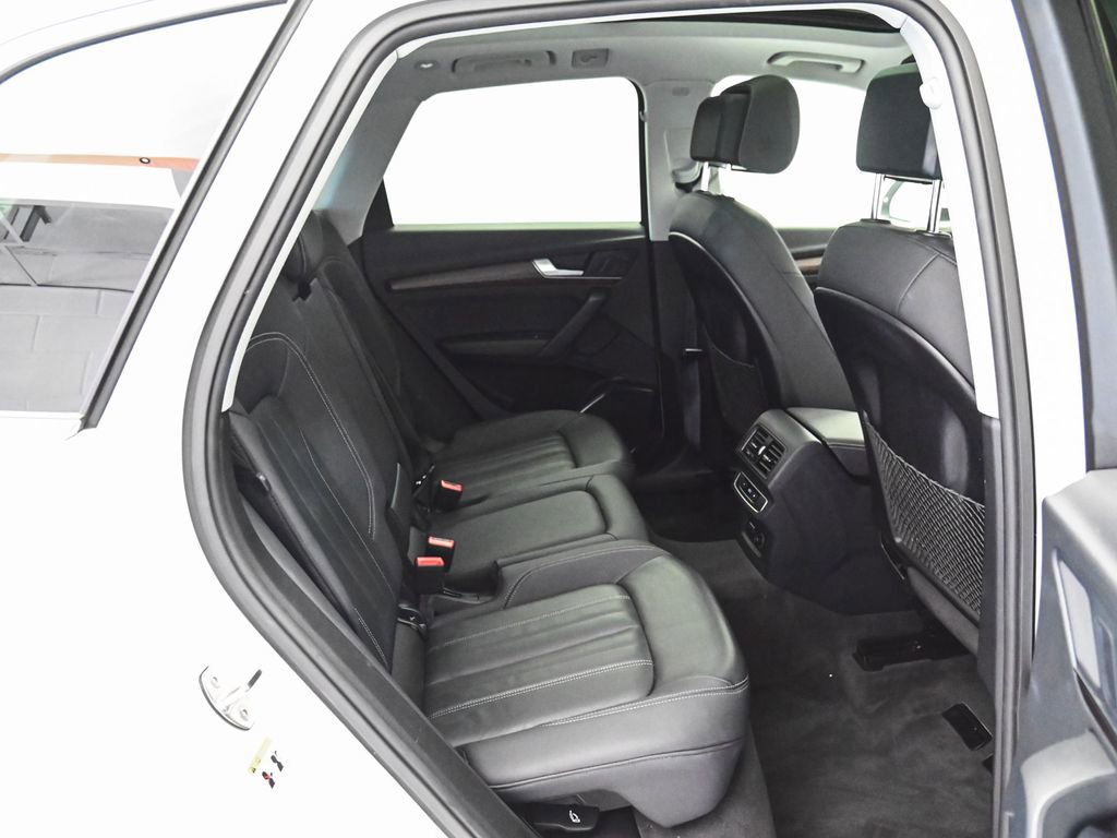 Used 2023 Audi Q5 2.0T Premium w/ Convenience Package image 30