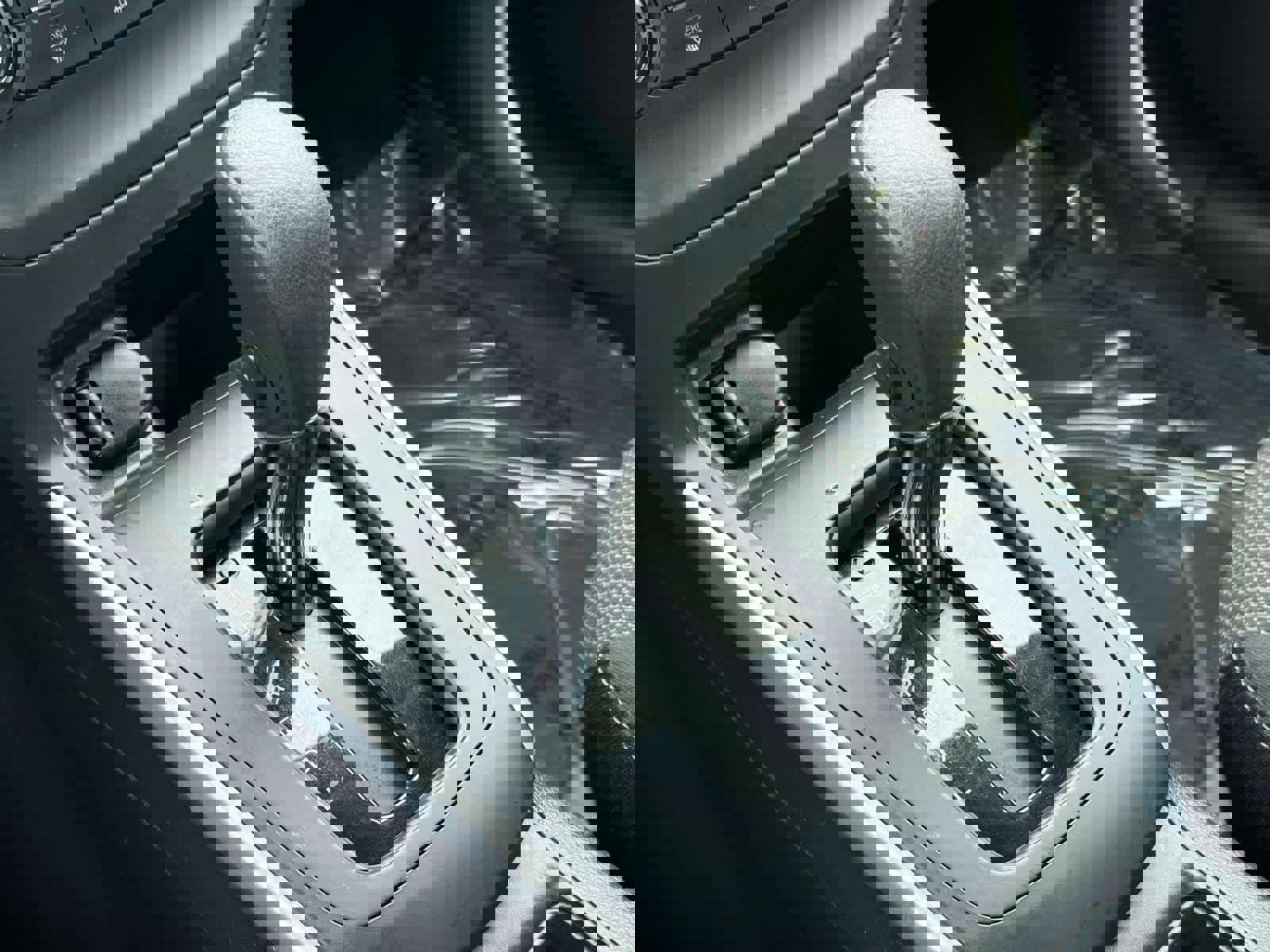 Used 2016 Nissan Sentra S image 31