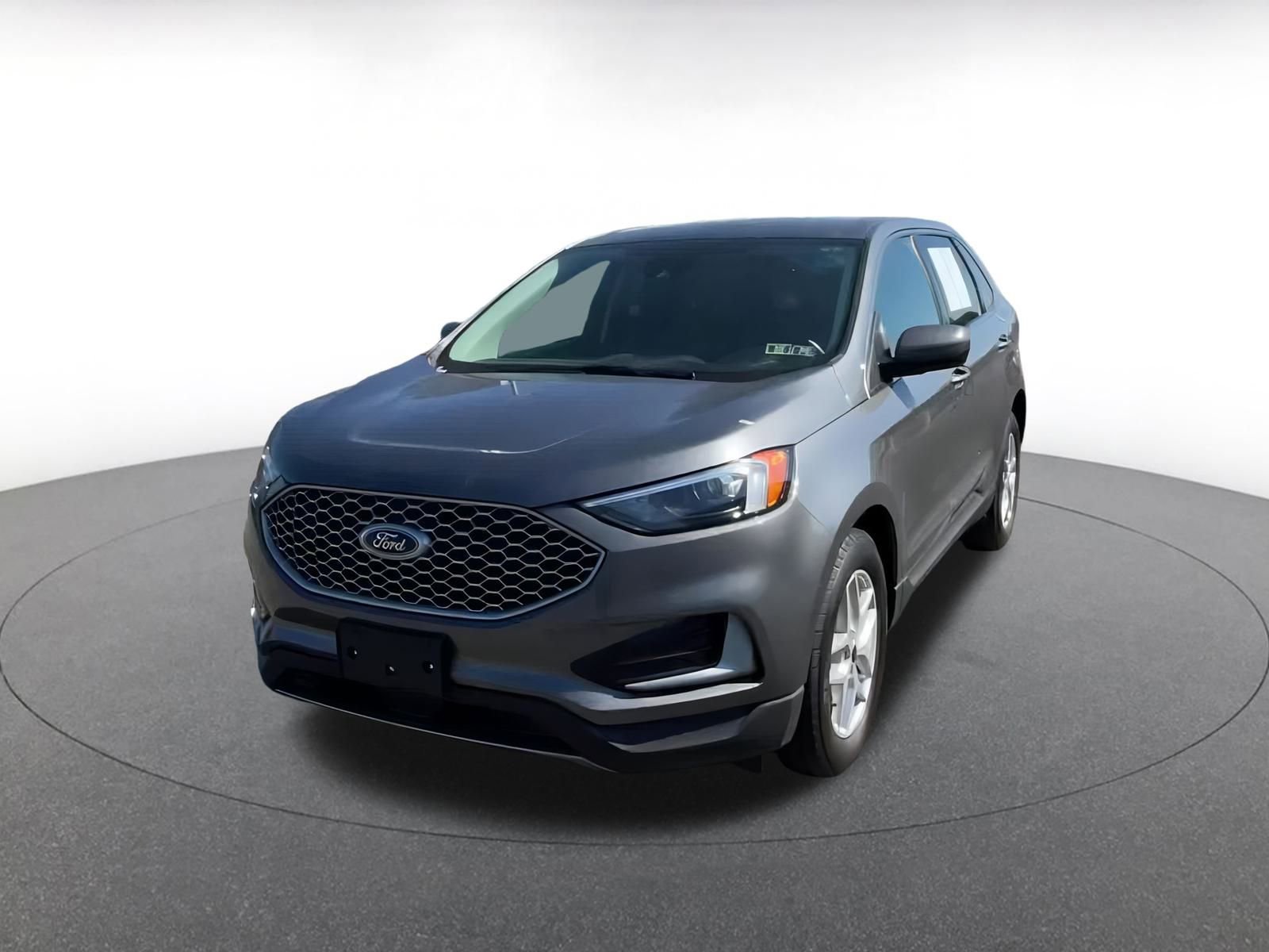 Used 2024 Ford Edge SEL image 6