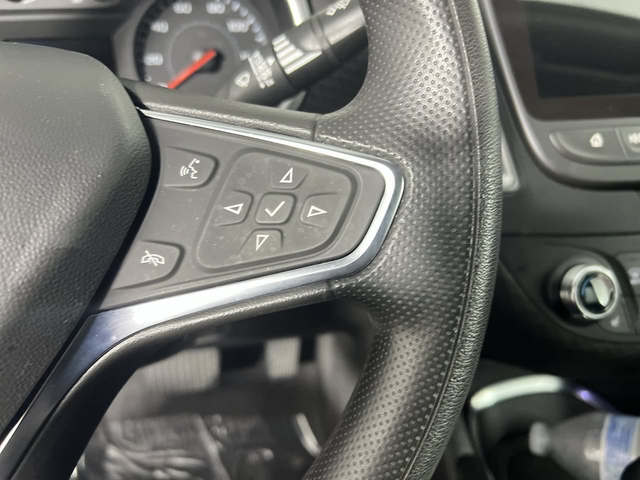 Used 2024 Chevrolet Malibu LT FWD image 12