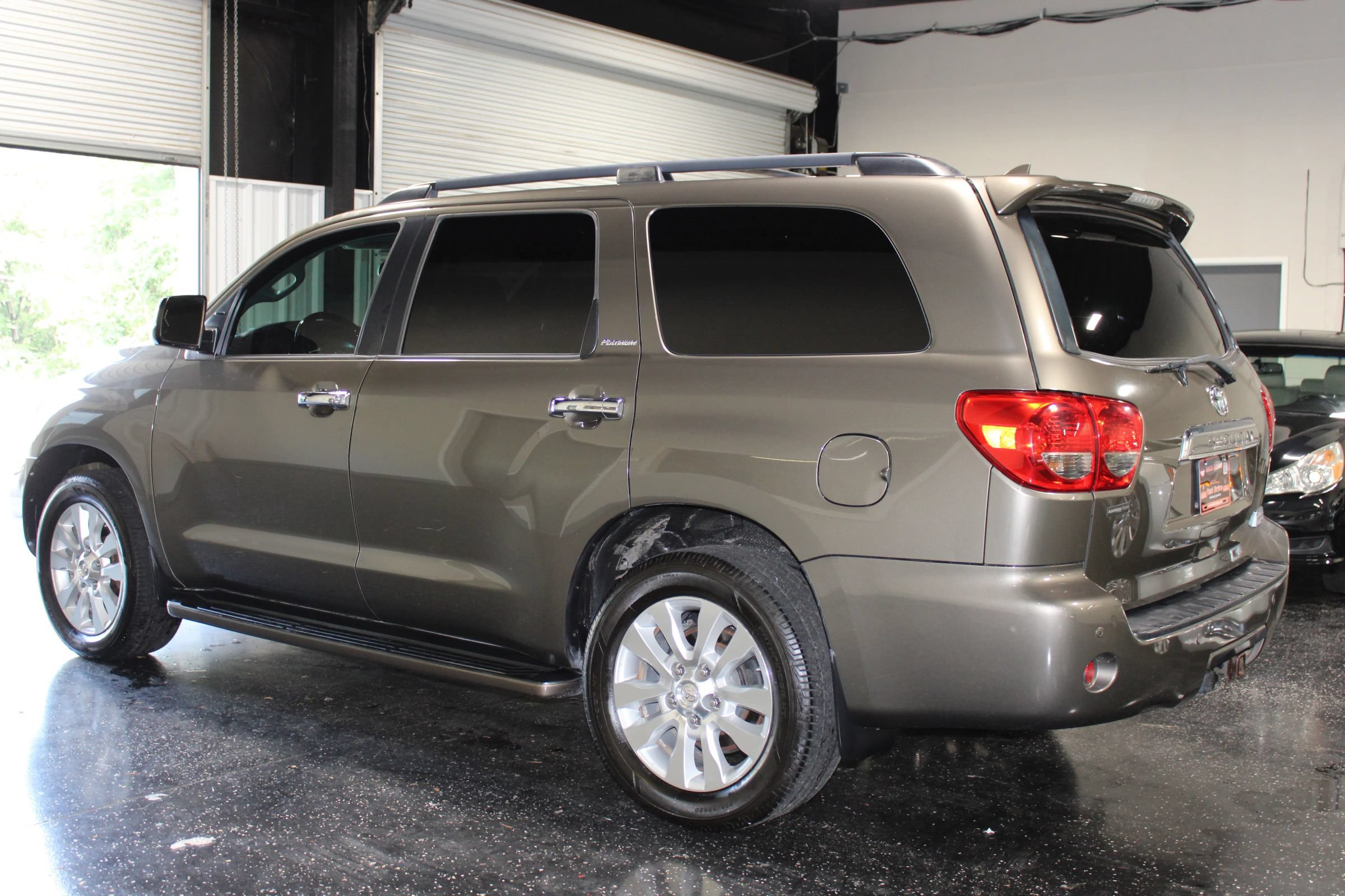 Used 2014 Toyota Sequoia Platinum RWD image 5