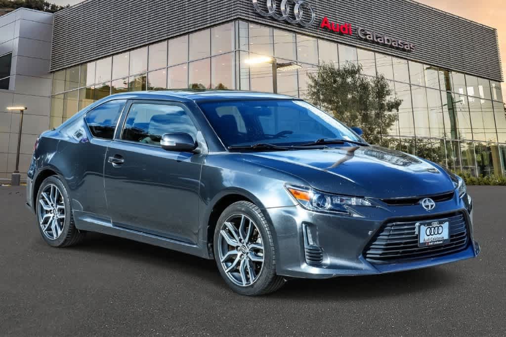 Used 2014 Scion tC FWD image 3