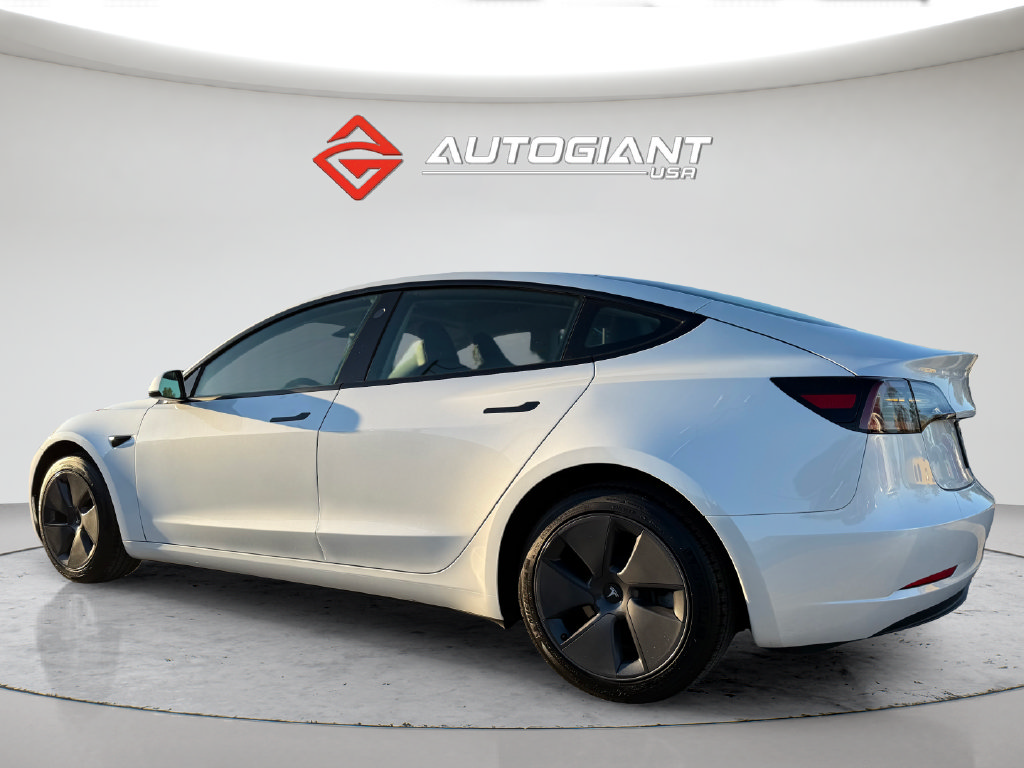 Used 2023 Tesla Model 3 Standard Range RWD image 3