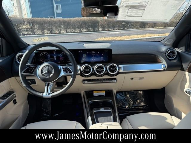 New 2026 Mercedes-Benz GLB 250 4MATIC image 15