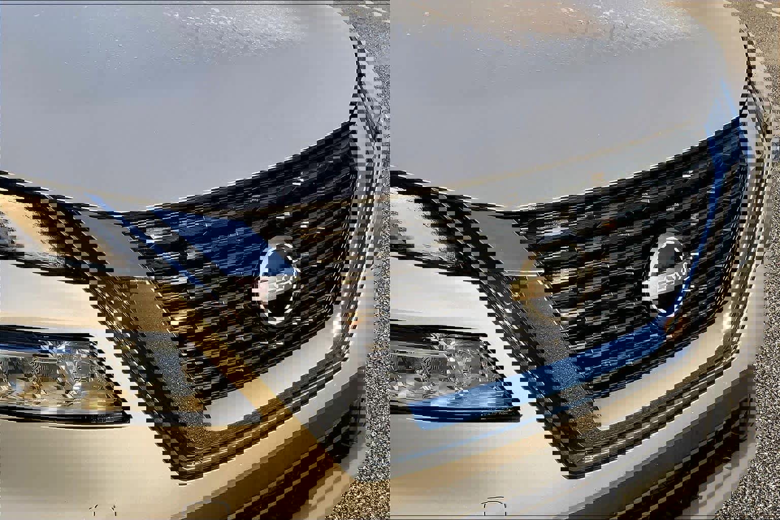 Used 2023 Nissan Rogue SV image 29