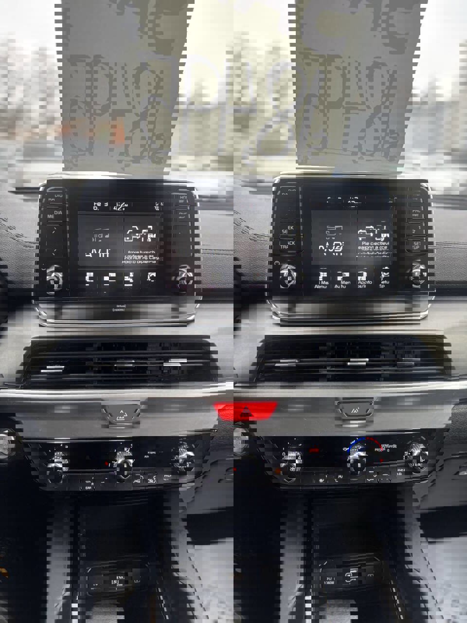 Used 2020 Kia Telluride LX image 14