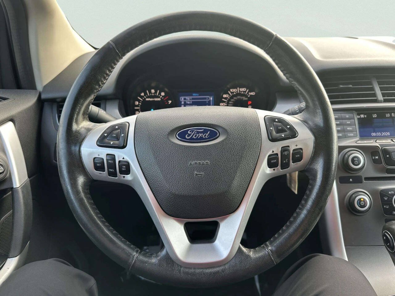 Used 2013 Ford Edge SEL FWD image 22